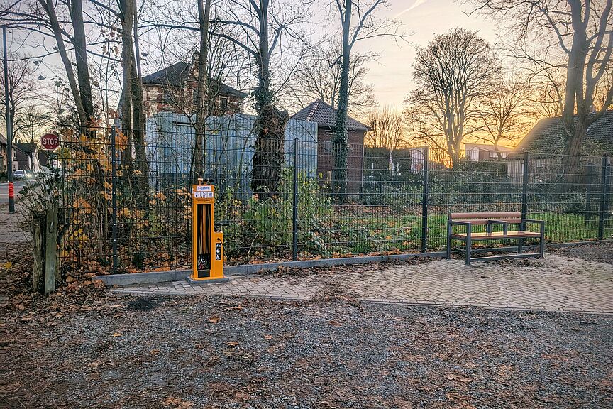 Fahrradreparaturstation Fahrradreparaturstation des ADFC Herten am Wanderparkplatz in der Ried